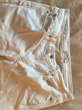 White Denim Jeans - Classic Five-Pocket Style